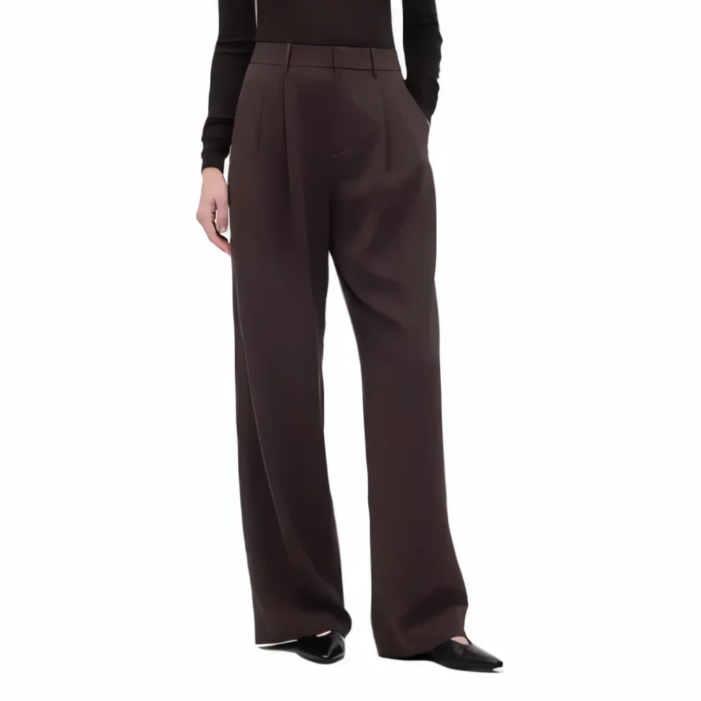 High-rise pleated trousers in a neutral workwear palette